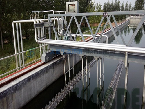 NGB鏈板式刮油機(jī)